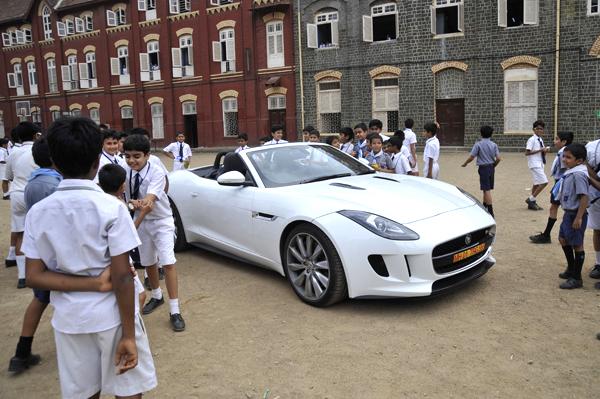 Jaguar Trolls Delhi In Style, Claims City